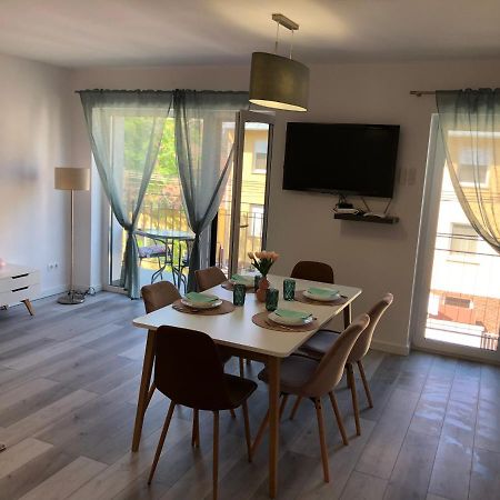 Szeged Gyoengye Delux Apartment Luaran gambar